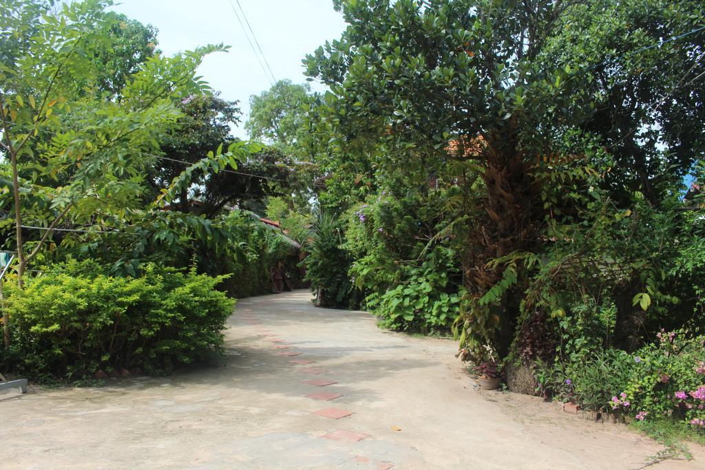 Garden Guesthouse Kampong Chhnang Exterior foto