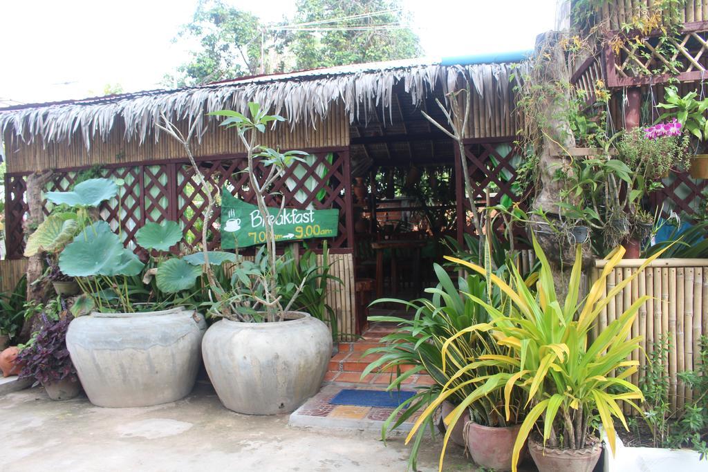 Garden Guesthouse Kampong Chhnang Exterior foto